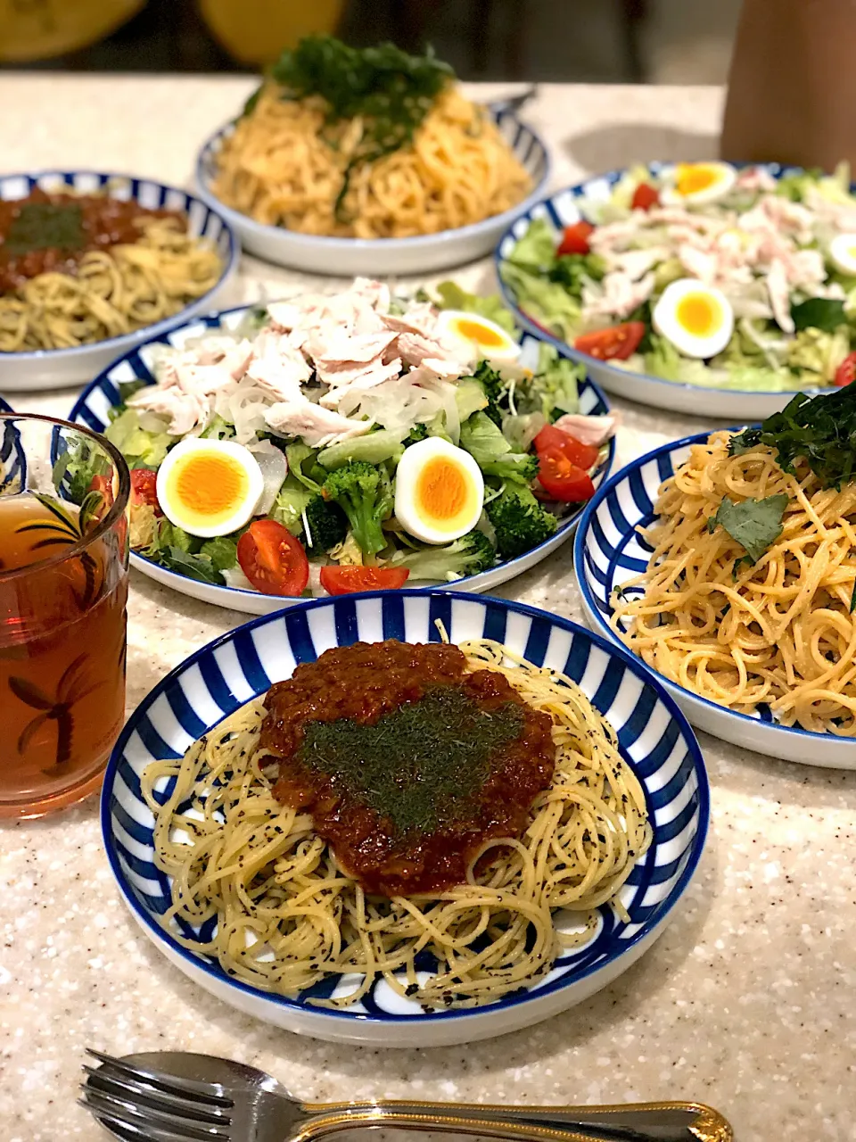 スパゲティーミートソース🍝！たらこスパゲティー！筋肉モリモリサラダ🥗！|Mayumiさん