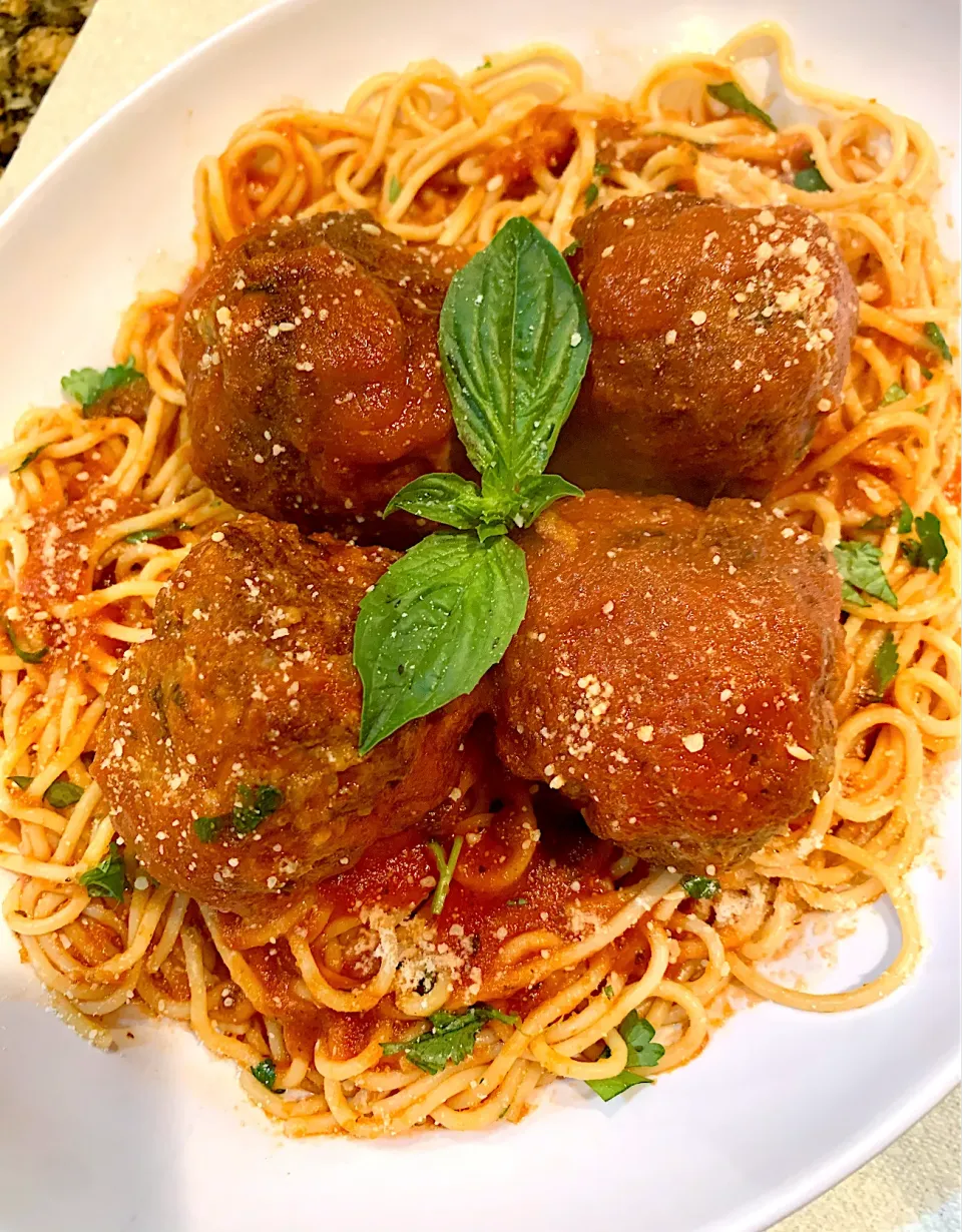 Homemade Classic Meatball Recipe|Alma's Home Kitchenさん