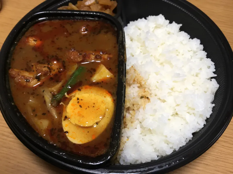 Snapdishの料理写真:ローストチキンスープカレー3辛テイクアウト|まさとさん