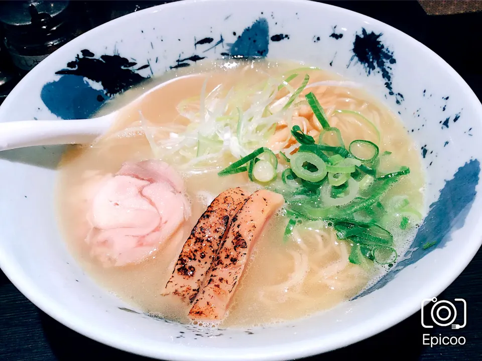 Snapdishの料理写真:濃厚鶏そば🍜😋|アライさんさん