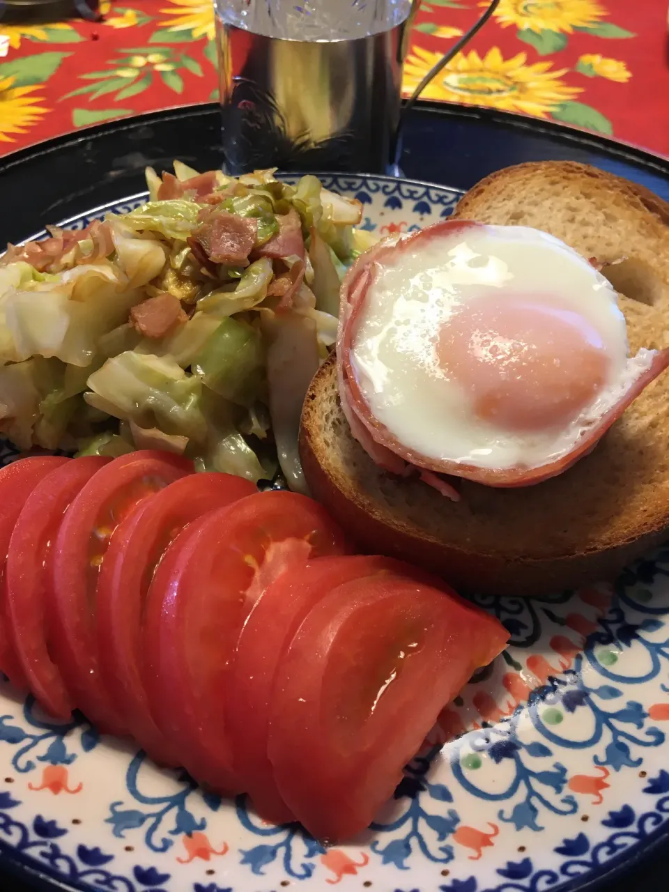 全粒粉パンのワンプレートランチ|通風じいさんと糖尿ばあさんの食卓さん