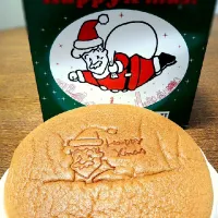 りくろーおじさんのチーズケーキ
クリスマスバージョン⛄️|reikaさん