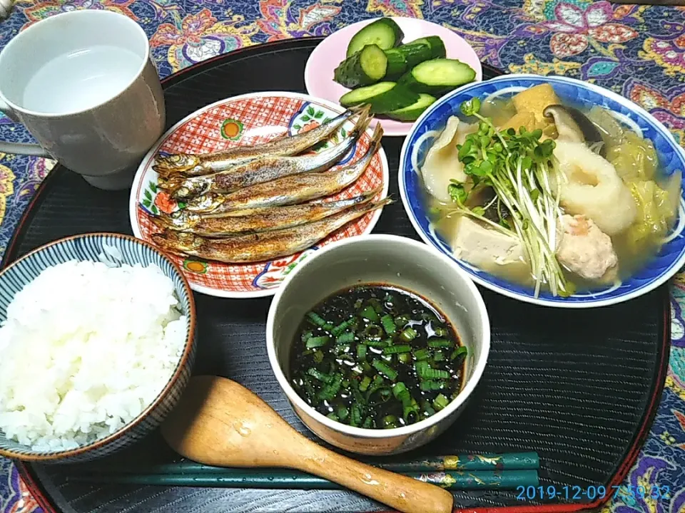 よねばーばの朝ごはん
寄せ鍋、ポン酢だれ
焼きししやも
きゅうりの糠漬け
ご飯、白湯|yoneばーばさん