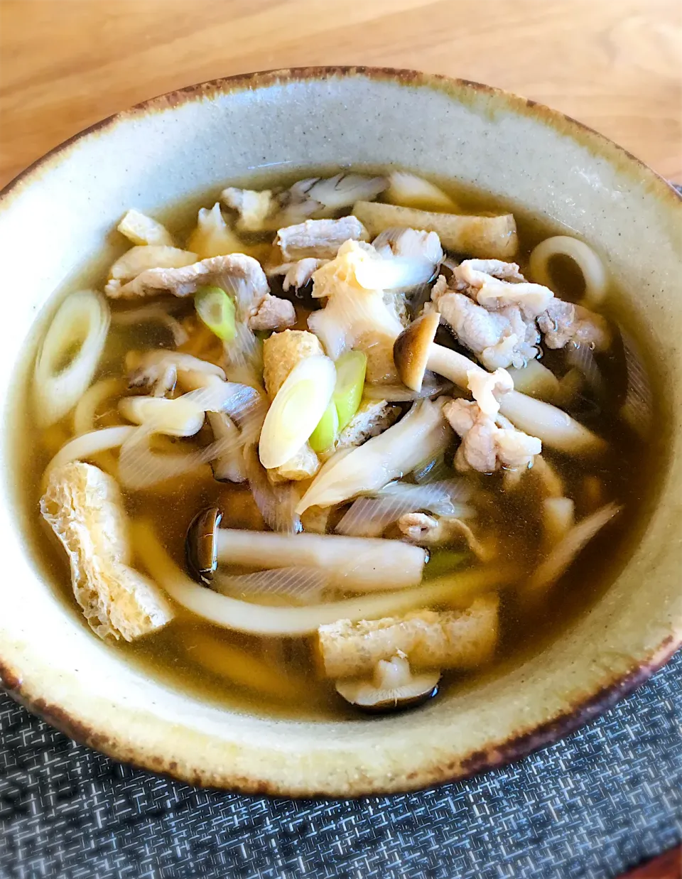 今日のお家でランチ 主人バージョンは              きのこと豚肉のあんかけうどん✨|ミッチ☆ママさん