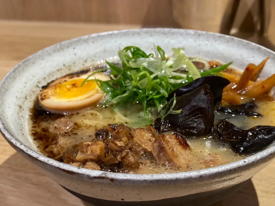 Snapdishの料理写真:まかない豚骨ラーメン|女神さん