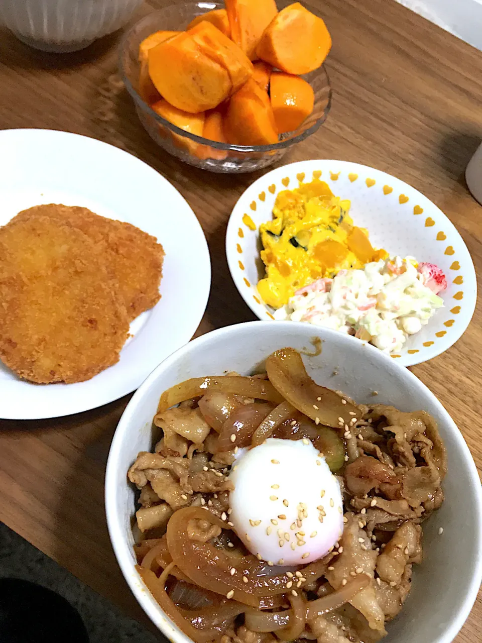 豚焼肉丼、チーズコロッケ|aicooさん