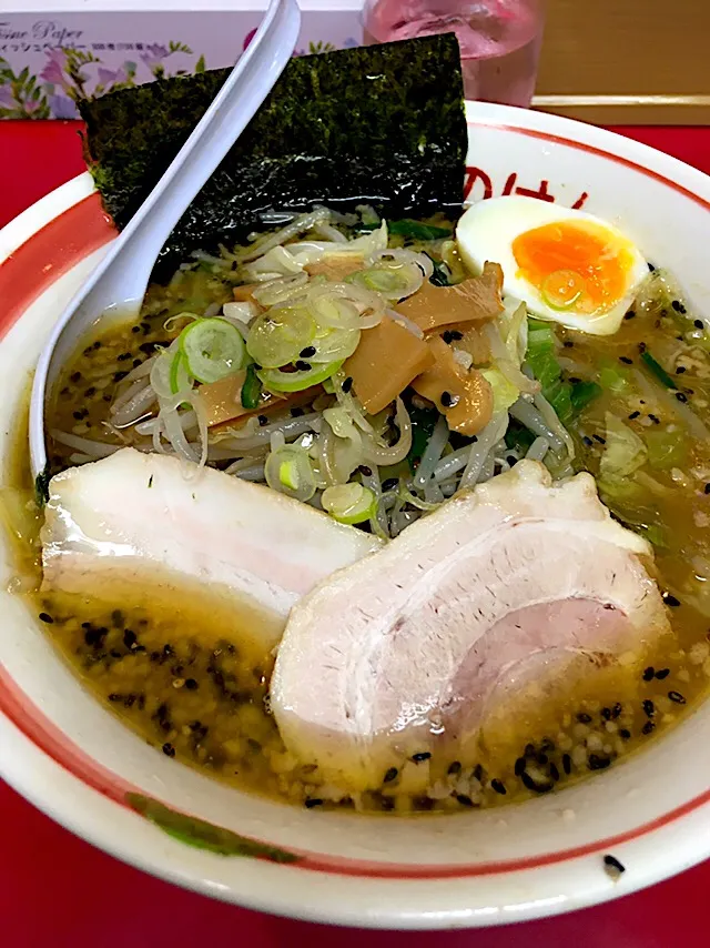 Snapdishの料理写真:みそらーめん
@えのけんラーメン|morimi32さん