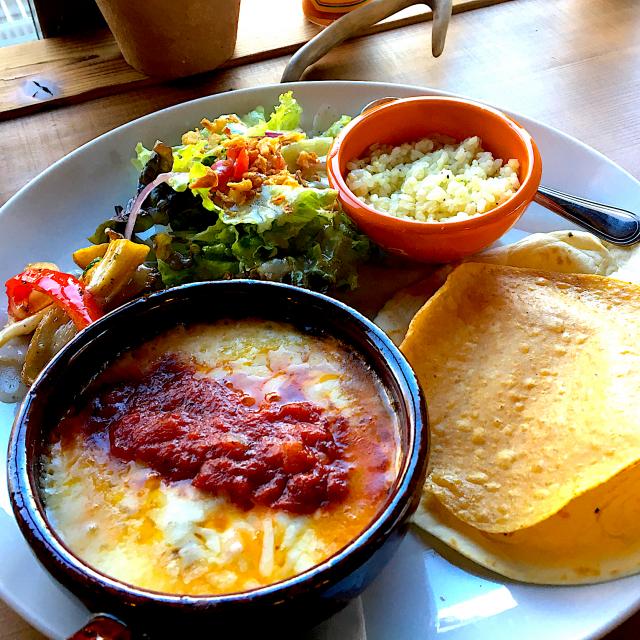 昼ごはん断酒243日目 ケソフンディード はメキシコ版チーズフォンデュ チョリソーとハラペーニョ入りでうまし ぽんた Snapdish スナップディッシュ Id Khdjya