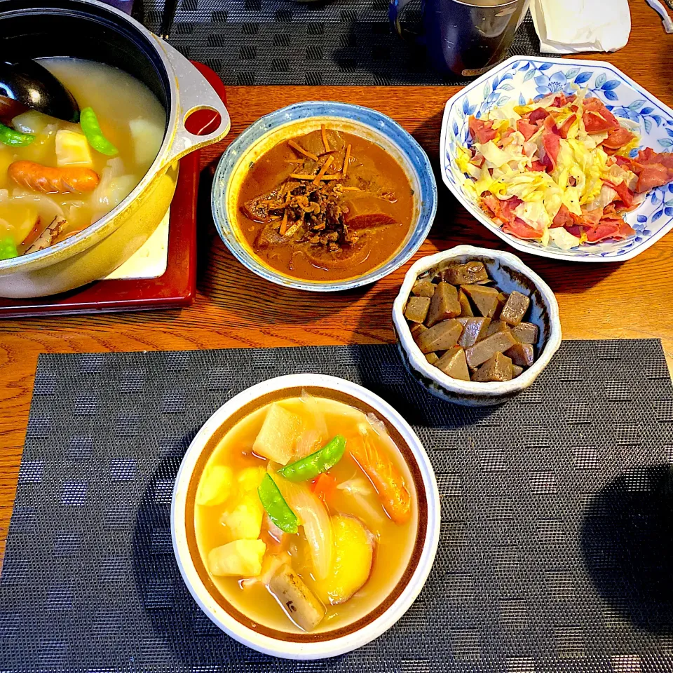 Snapdishの料理写真:根菜ポトフ、タン塩キャベツ、大根のみそ、蒟蒻ピリ辛炒め|yakinasuさん