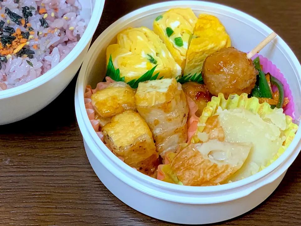 Snapdishの料理写真:🌸 厚揚げの豚バラ巻き弁当 🌸|たんちゃんさん