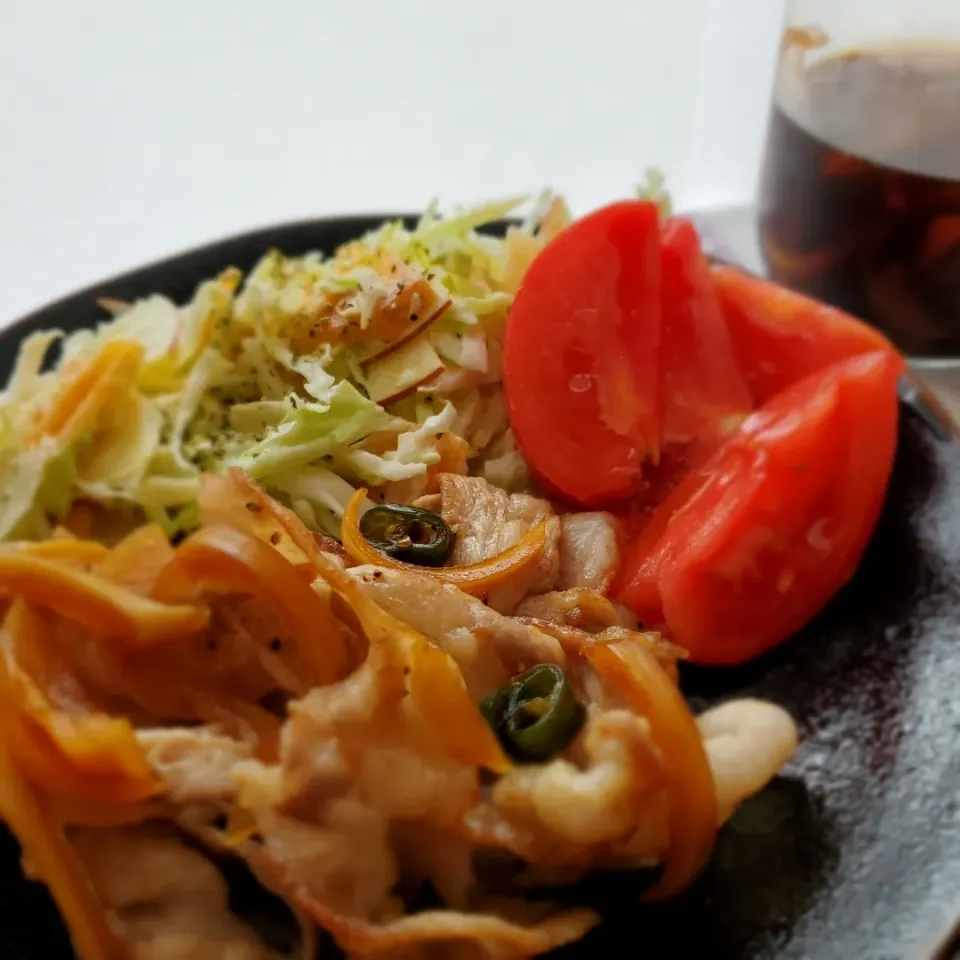 ニックのたれ
ヨッチャンちの味だよ💝
手作りの焼き肉のたれ
お肉が100倍美味しくなる
魔法のたれ|みるくここあさん