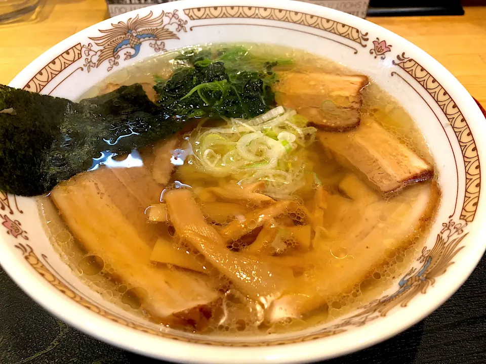 Snapdishの料理写真:塩チャーシュー麺|cafe3733さん