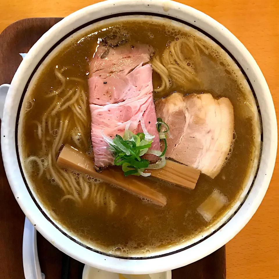 Snapdishの料理写真:麺屋三郎　限定牡蠣ペースト醤油ラーメン🍜|なお🅿️さん