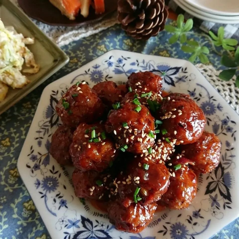 ことり*さんの料理 韓国風甘辛ヤンニョン肉団子*|とまと🍅さん