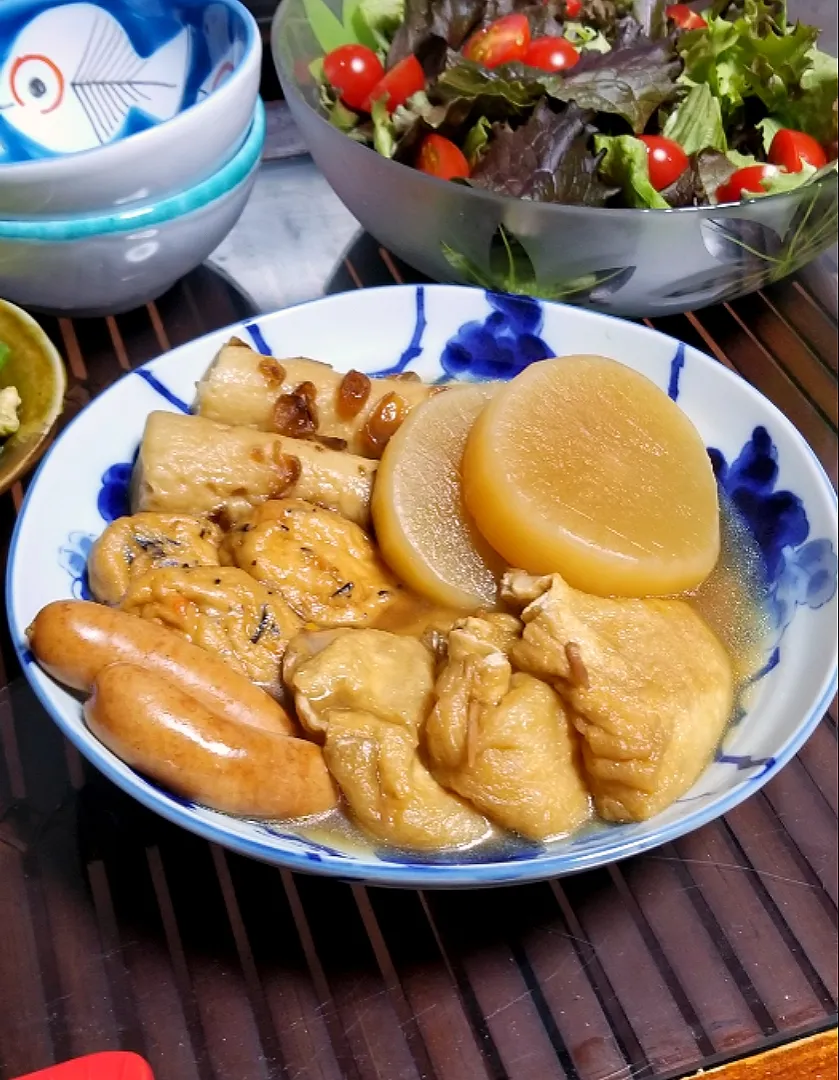 Snapdishの料理写真:奥様手作り🍢おでん…♪昆布だしで煮込んで作ってくれました…♪(^o^)v|dai.noriさん