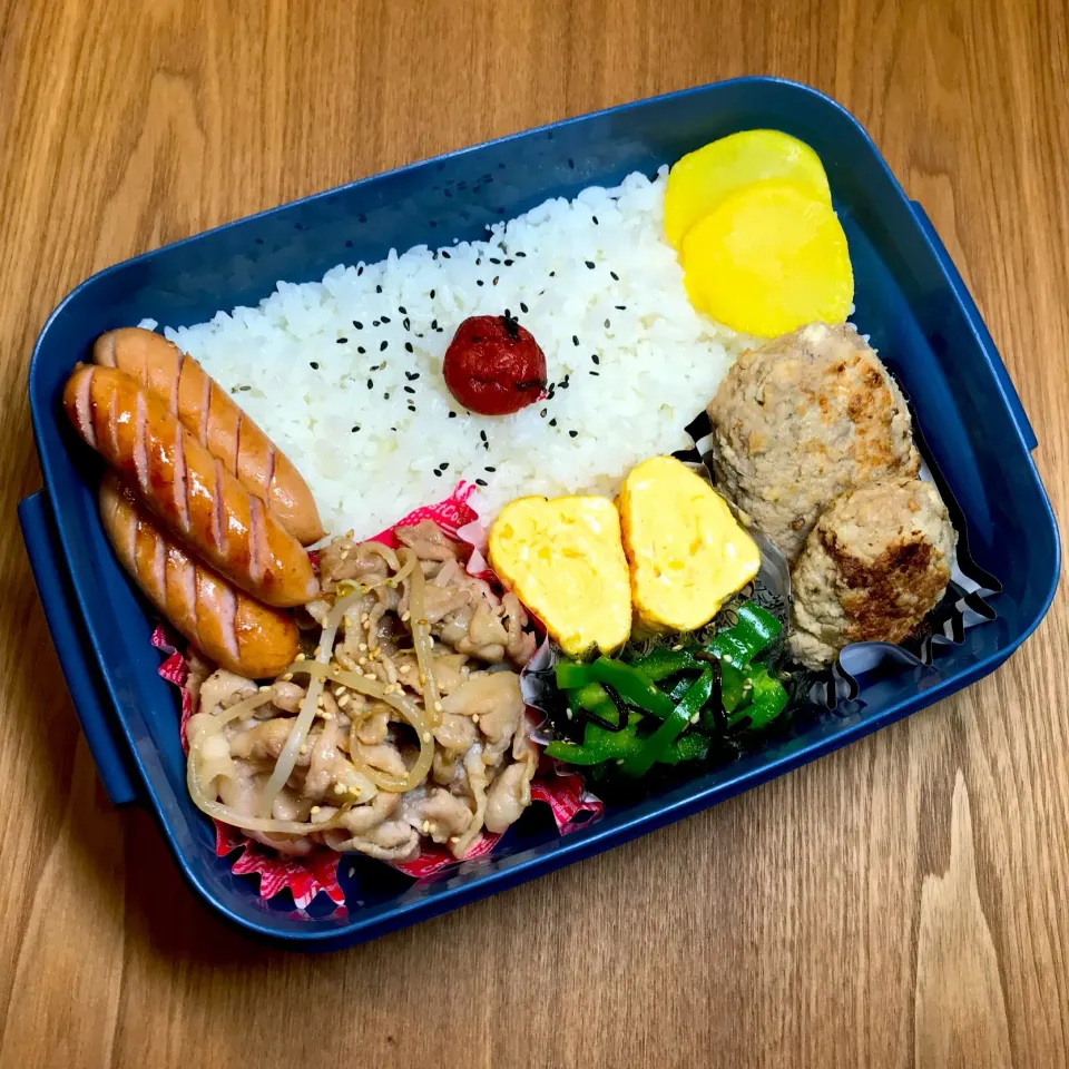 三角卵焼きの旦那弁当🍱|ちぃさん