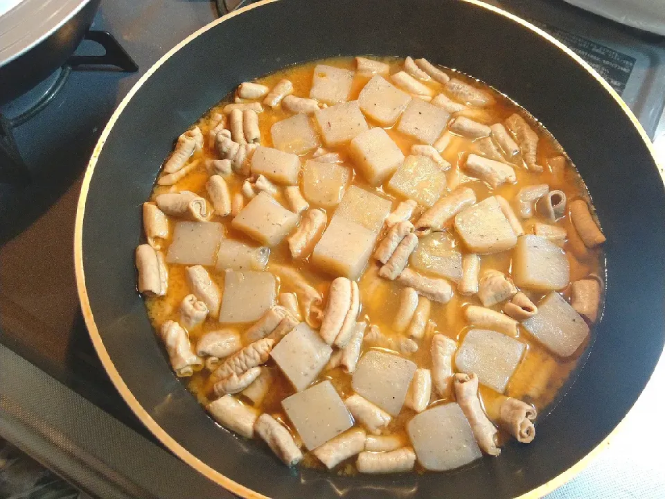 作りおき💛
モツとこんにゃくの味噌煮込み😋|かおさん