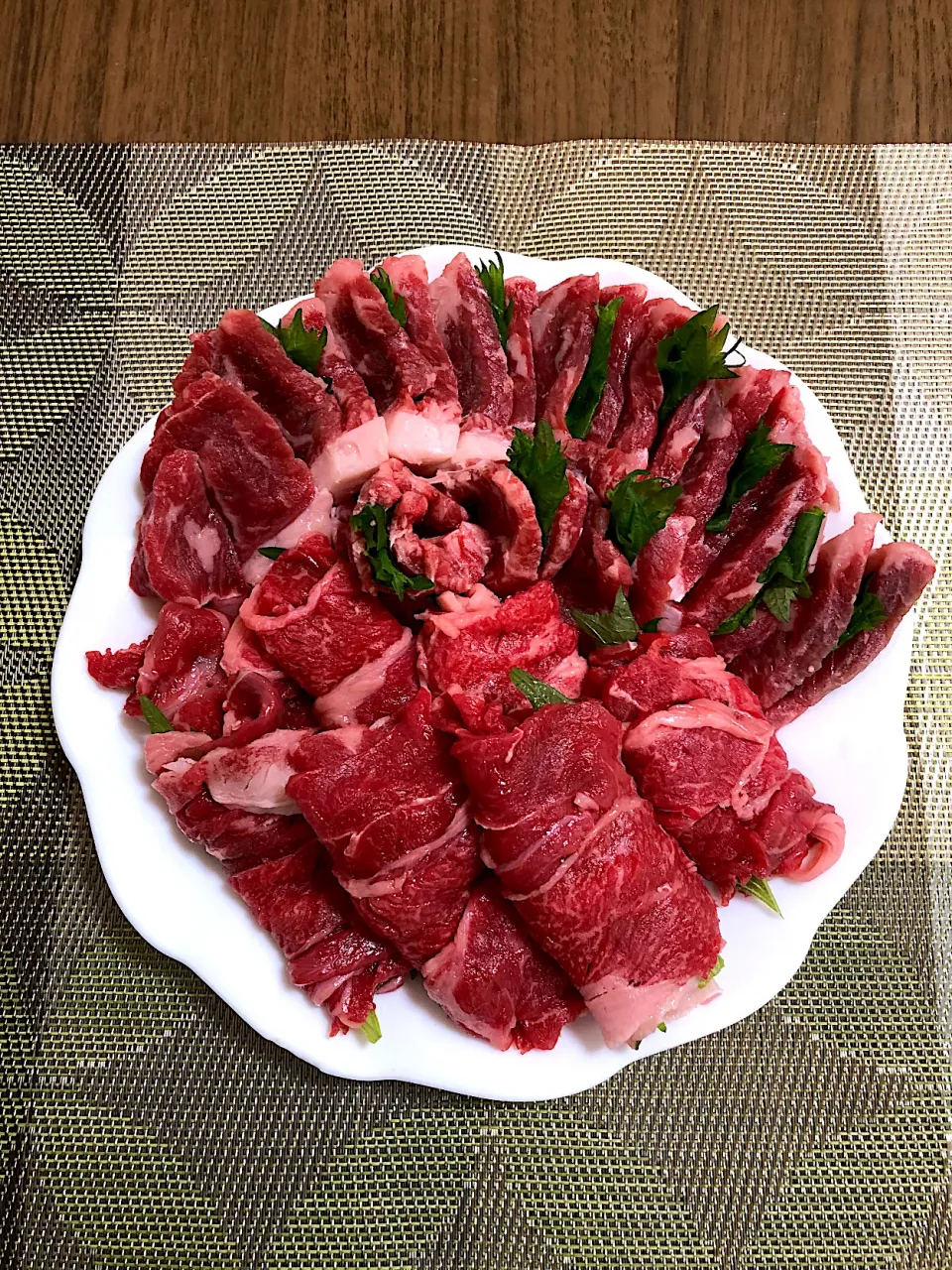 Snapdishの料理写真:牛焼肉　青じそハサミ焼き^ ^|kyosukeさん