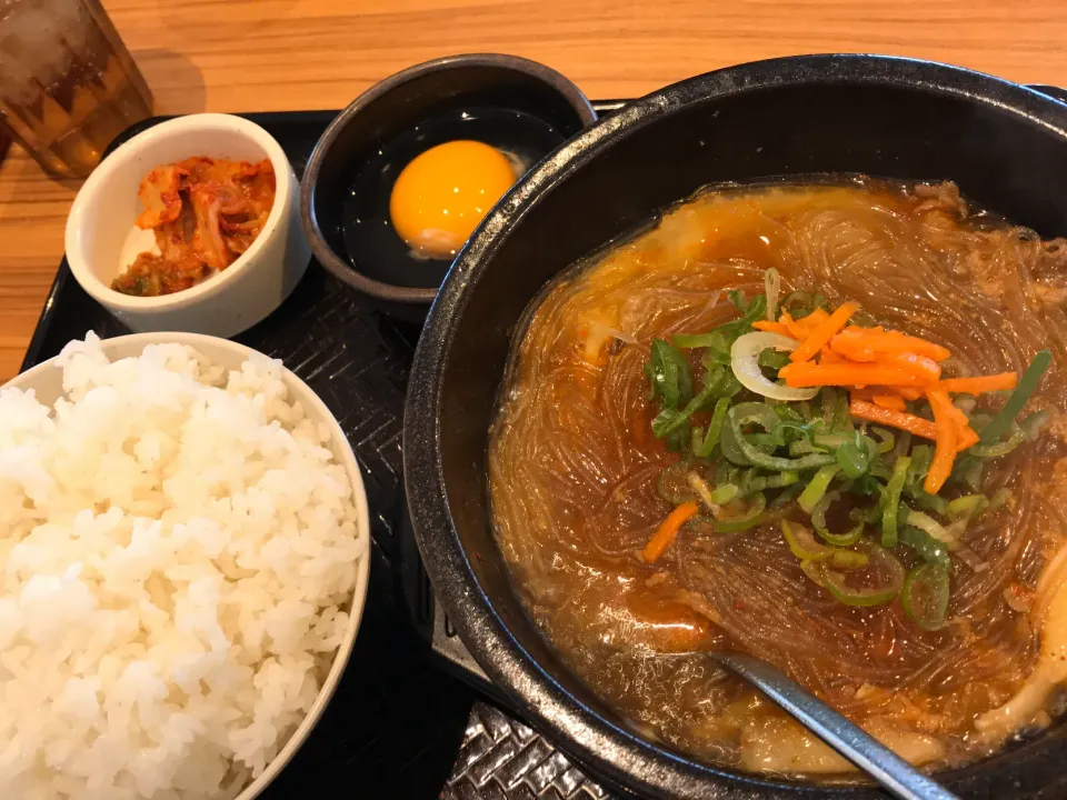 Snapdishの料理写真:すき焼き定食（大盛り）🐮|まさとさん