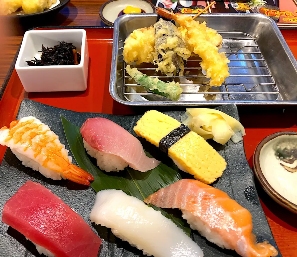 Snapdishの料理写真:源ぺい定食🍣|buhizouさん