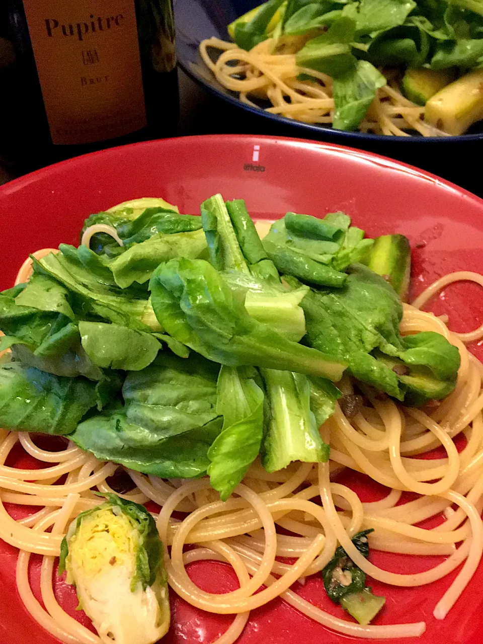 アンチョビと芽キャベツのパスタ金沢春菊を添えて|kayopiyoさん