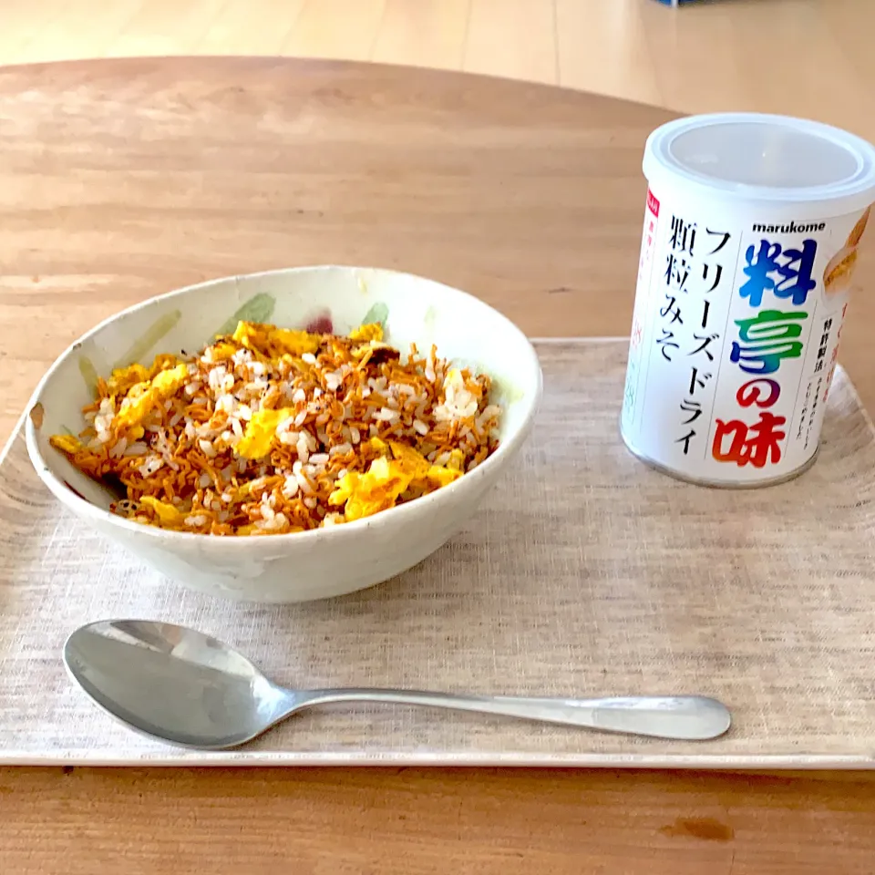 料亭の味でチキンラーメンチャーハン|照葉村の釣り人さん