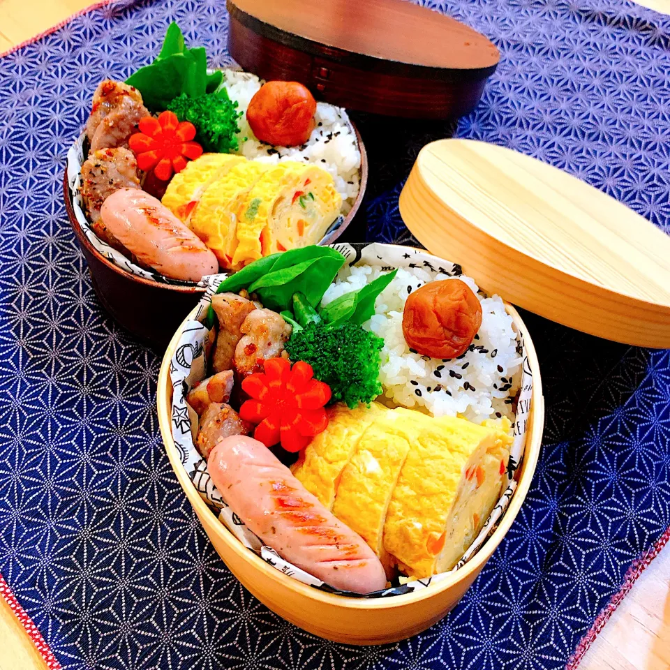 Snapdishの料理写真:オムレツとトンテキ弁当✴︎                                オムレツ美味しかったからリピート♬|あやみんさん