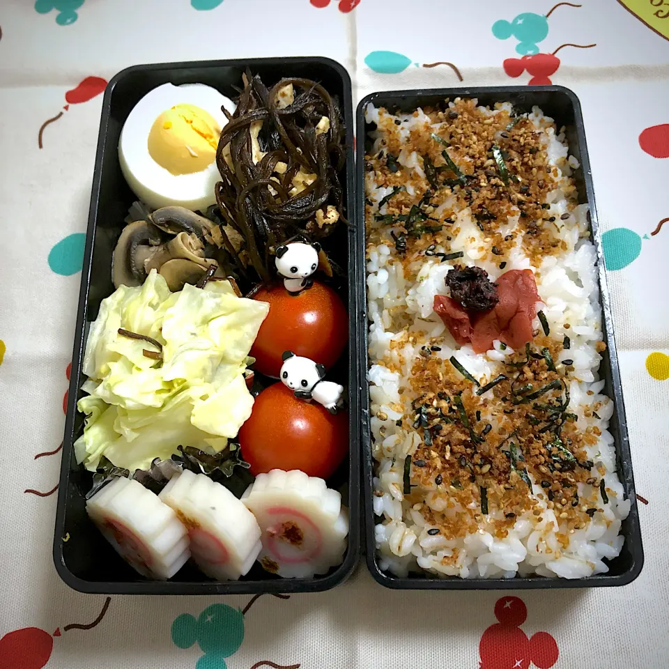 Snapdishの料理写真:2019/12/16
茹で卵
ひじき煮
キャベツの塩昆布和え
マッシュルームのバターソテー
なると🍥
ミニトマト🍅|aichanさん