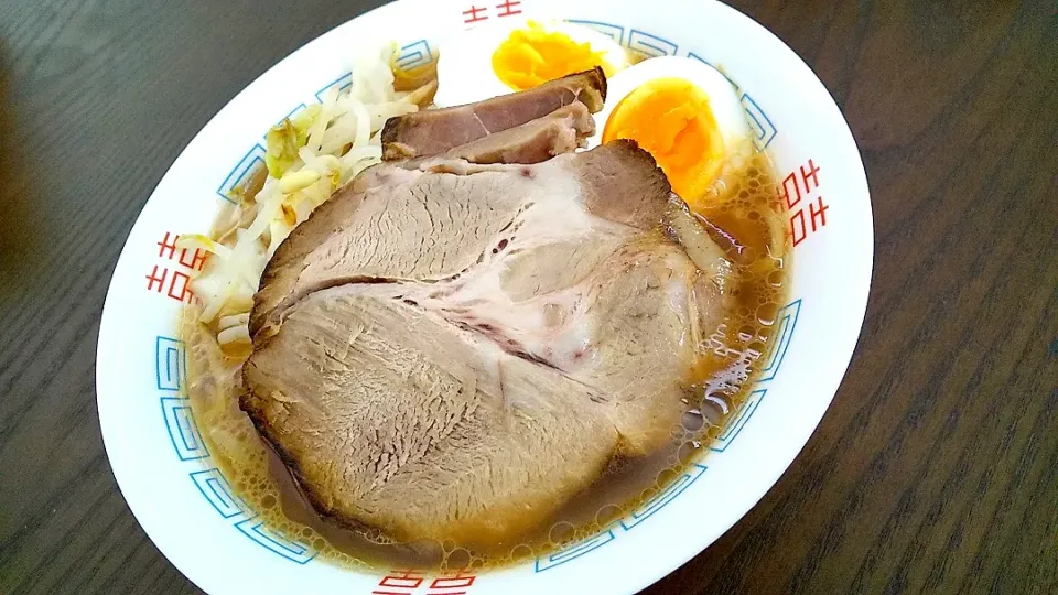 小川のチャーシューで味噌チャーシューラーメン🍜|じょうさん