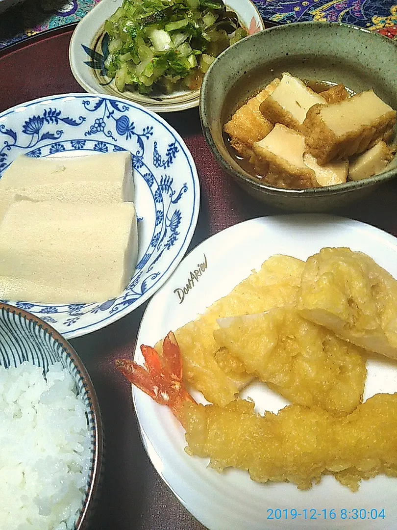 よねばーばの朝ごはん
高野豆腐
厚揚げ
海老とれんこんの天ぷら|yoneばーばさん