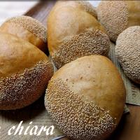 もち麦粉の栗あんぱん