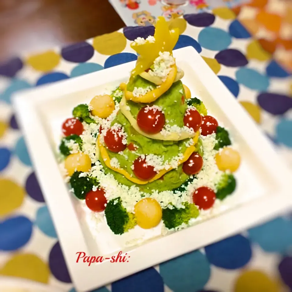 クリスマスツリーサラダ🥗|パパ氏さん