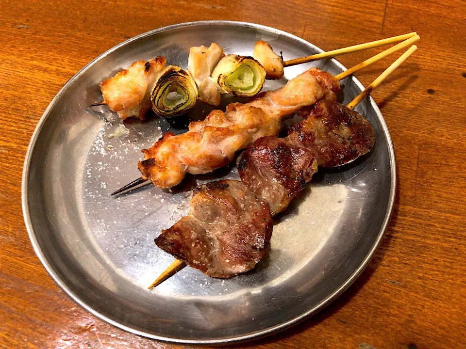 Snapdishの料理写真:鷄串焼き（ねぎ間、せせり、ハツ）|T. Wonderさん