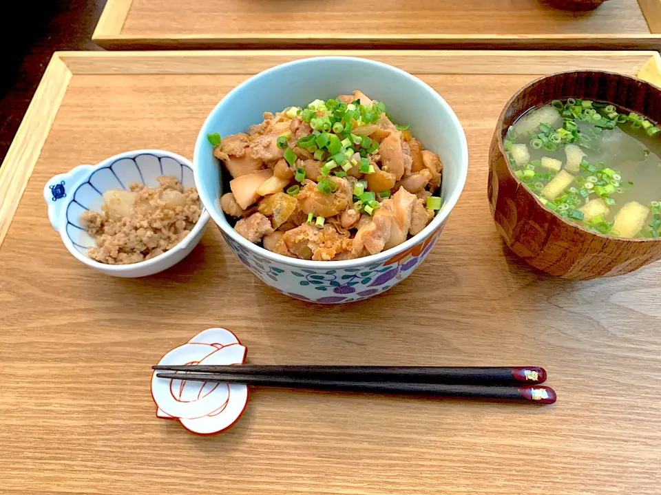 大根のそぼろ煮　焼き鳥丼　お味噌汁|NAKATAさん