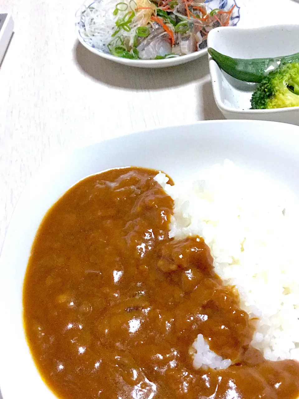 玉ねぎのすり込みカレー、温野菜サラダ|Ayaさん