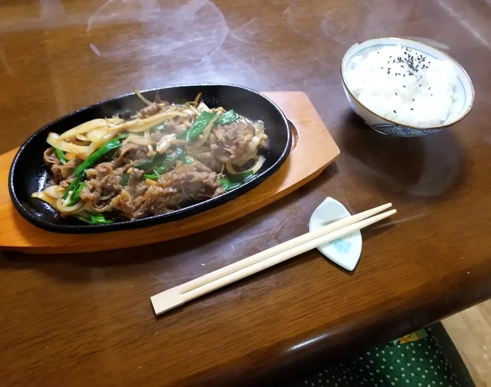 Snapdishの料理写真:お家焼き肉定食(((^_^;)|森のプーさん 🍯(森　耕二)さん