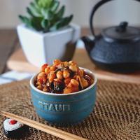 味噌トマトの春菊ポークビーンズ