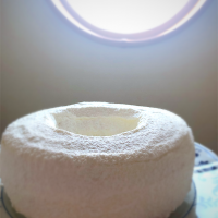 フランクフルタークラインツ Xmas用に真っ白なケーキを用意してみました