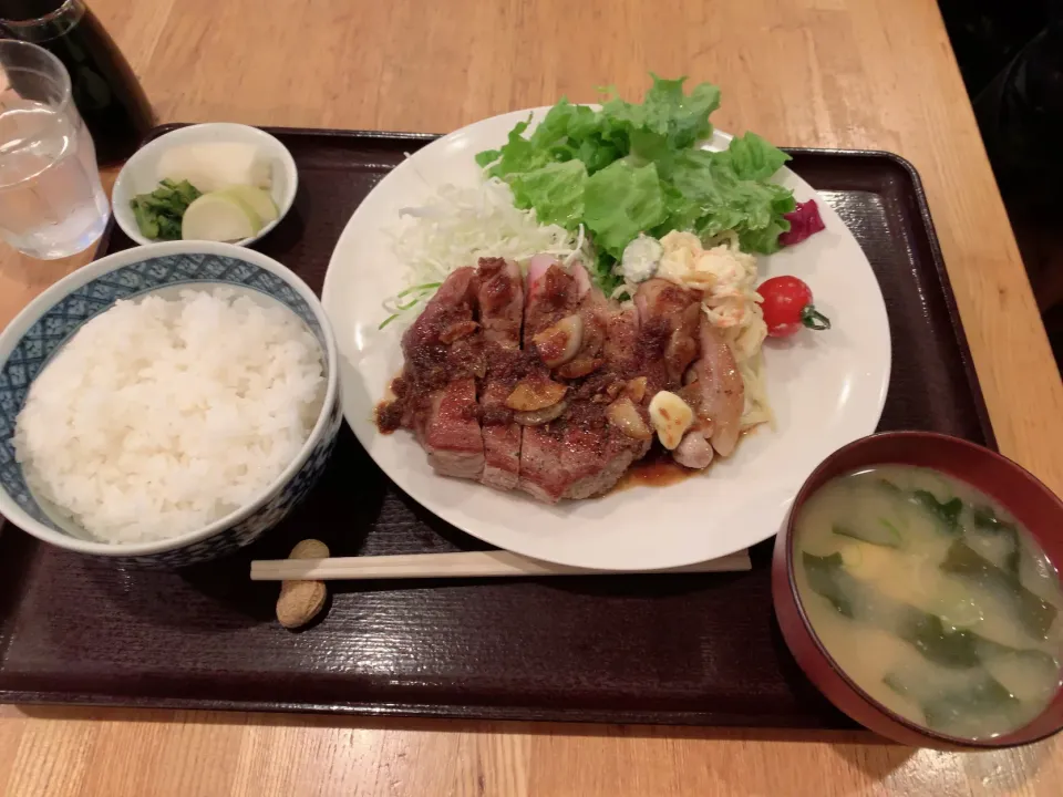 厚切りトンテキ定食|chan mitsuさん