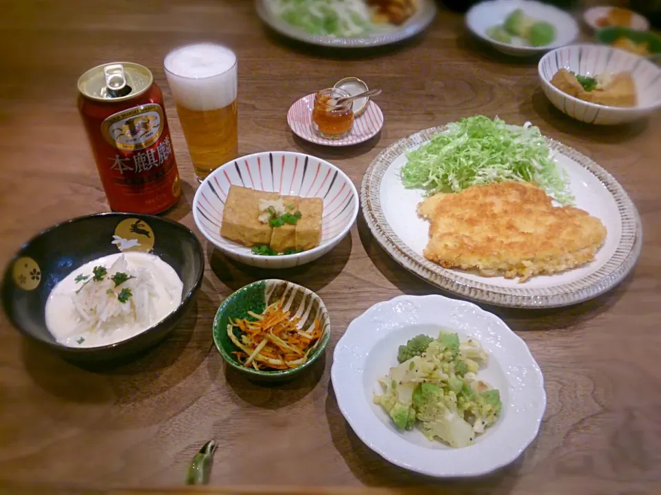 チキンカツのある食卓|古尾谷りかこさん