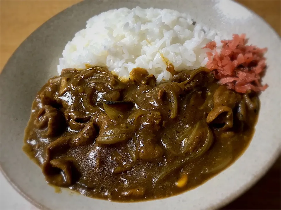 もつの八丁味噌カレー　梅酢のアチャール|deekay71さん