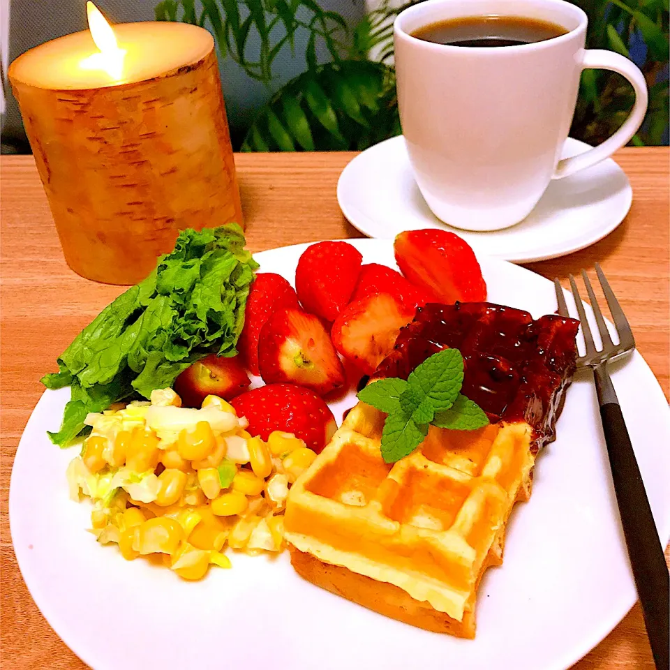 ワッフルメーカーで🧇二色ワッフル　いただきま〜す。😋|Sの食卓さん