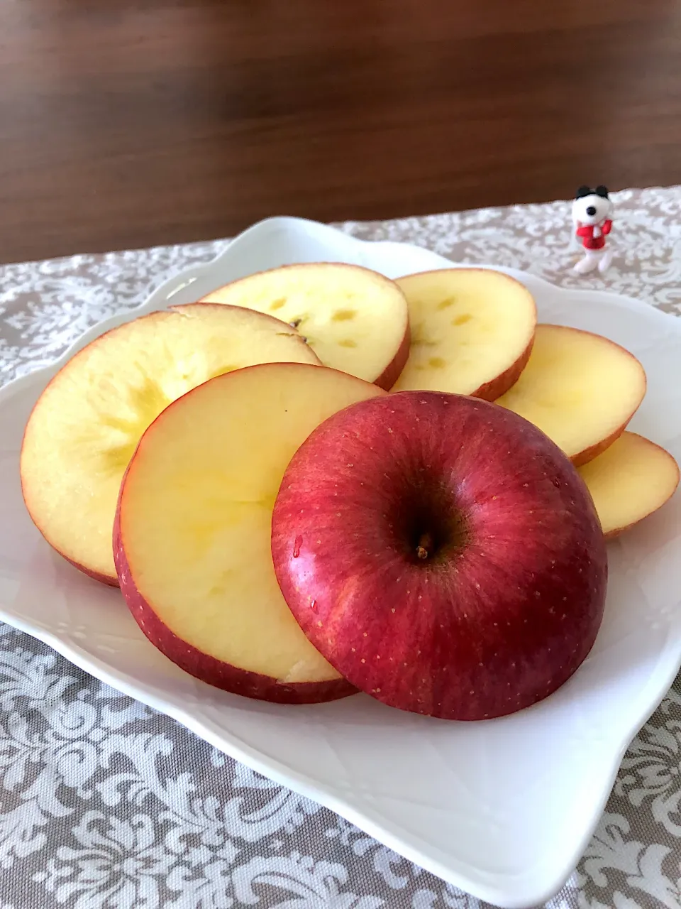 Snapdishの料理写真:アライさんさんの料理 りんごの🍎輪切り😋|Norikoさん