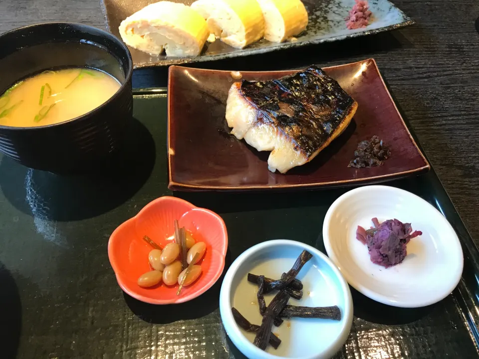 さわら西京漬定食　漬物ブッフェ付き|マハロ菊池さん