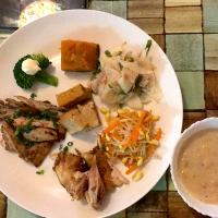 舞茸とはまちのオリーブ油ソテー　鶏モモ肉のグリル　厚揚げ煮　大根大葉ツナのサラダ　カボチャ煮　もやしとニンジンのナムル　ブロッコリー