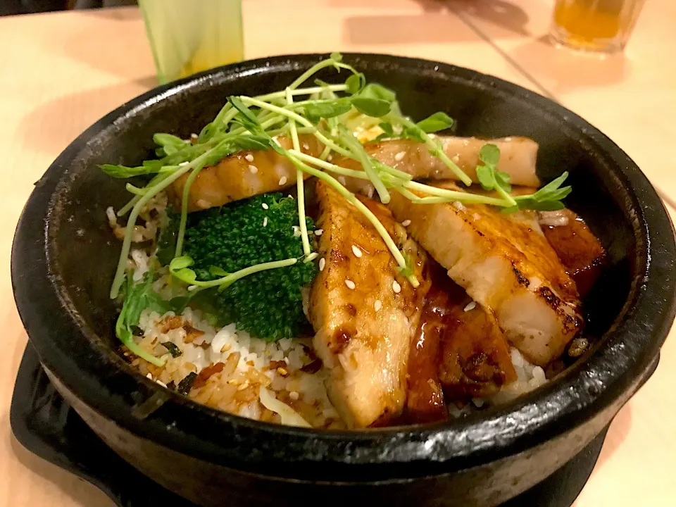 Stone pot rice with premium pork|Sky Blueさん