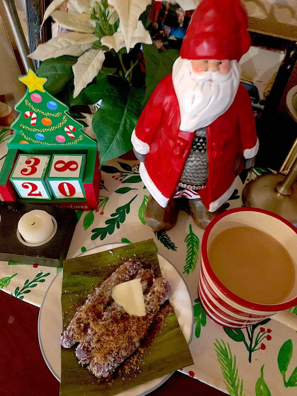 Christmas rice cake topped with butter & muscovado sugar  paired with french roast coffee☕️|🌺IAnneさん