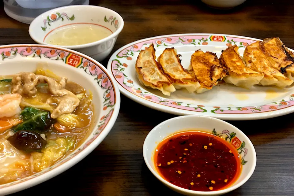 久々に"王将" マイ定食(餃子&中華丼)|mottoさん