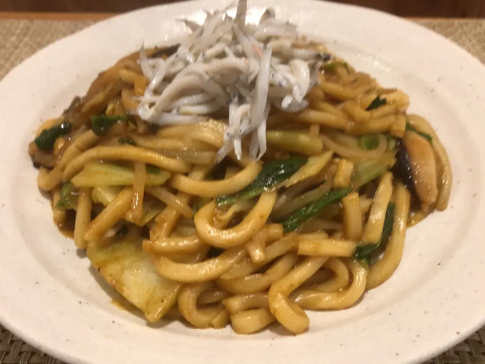 今日の賄いは焼きカレーうどん|bontaさん