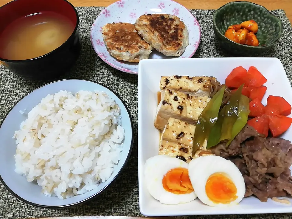 肉豆腐、とろろ納豆焼きなど|こっちゃんさん